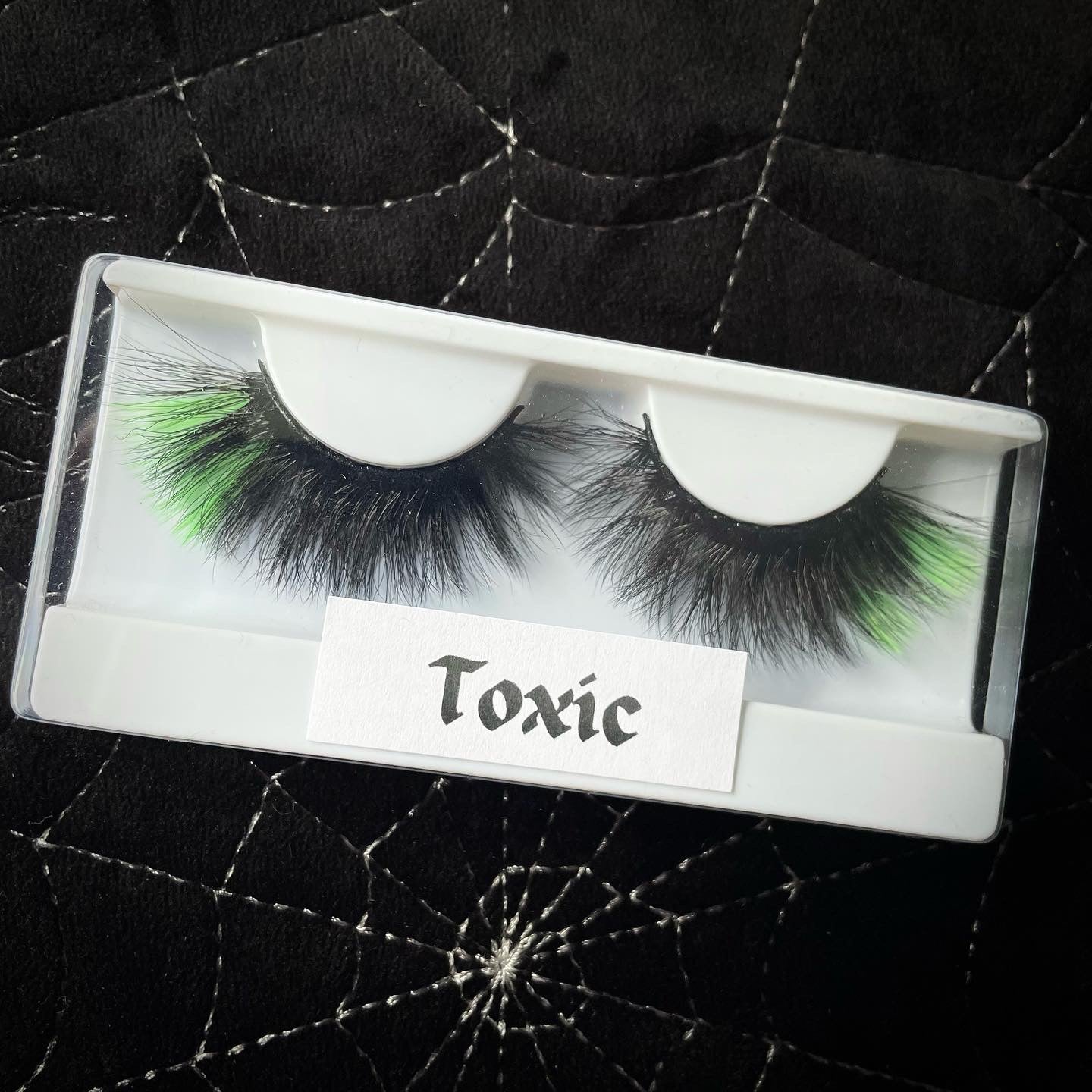 Toxic Lashes