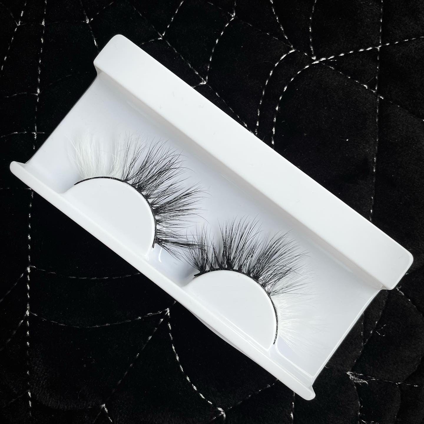 Poltergeist Lashes